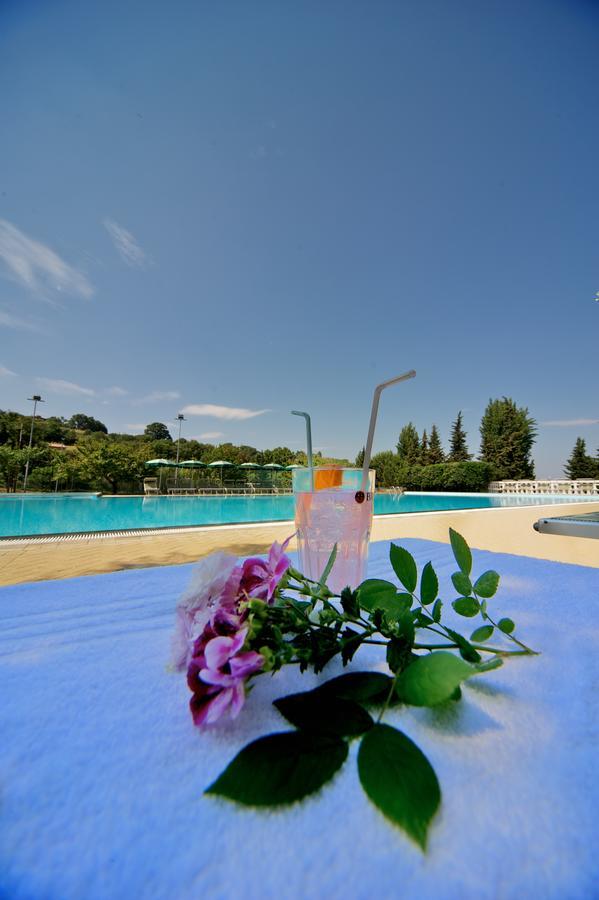 Villaggio Turistico Camping Il Fontino Scarlino Exterior foto